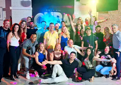Gruppenbild auf einer víaDanza Tanzreise